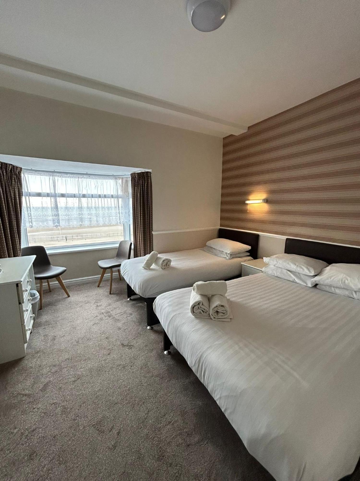 Lyndene Hotel Blackpool Exterior foto